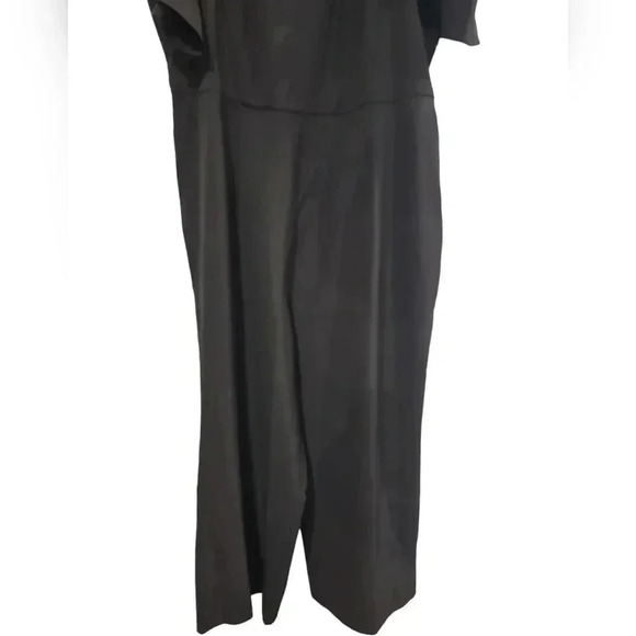NWT Eloquii Black Cold Shoulder Jumpsuit With Ruffle Detail 18 - Picture 4 of 12